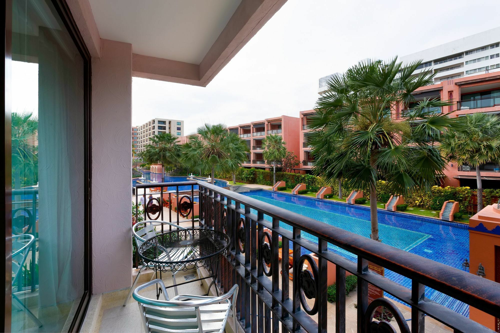 Marrakesh Beachfront Condominium Хуа Хин Екстериор снимка